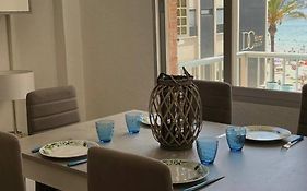 Apartamento céntrico y en primera línea de playa